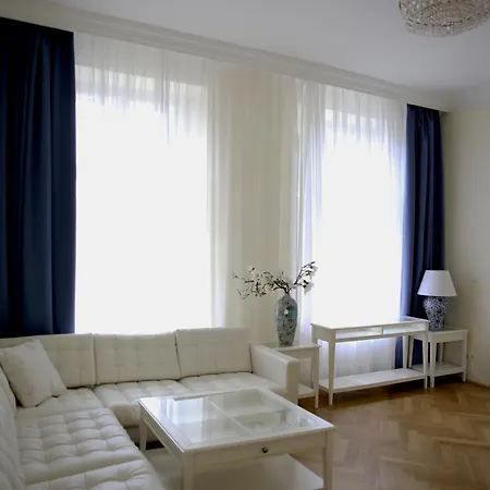 Wienerwald Vip 1-2 * Baden